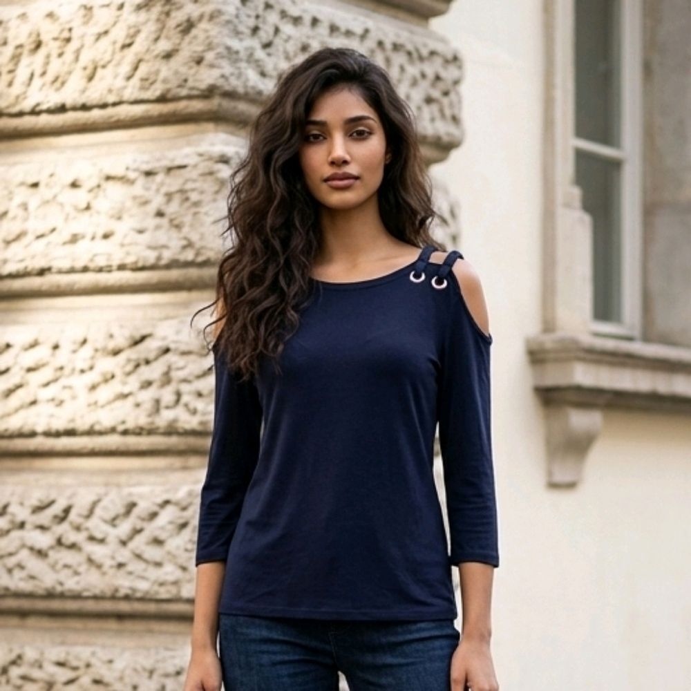 Chico's Travelers Classic Cold Shoulder Top 0 Navy Grommet Travel Wrinkle Free